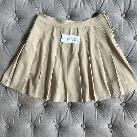 ✨ BNWT!! ✨ Sassy Couture Mackenzie Pleated Mini Skirt - Picture 1 of 4